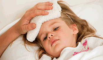 اسرا چهارساله به دلیل تب بستری شده است.