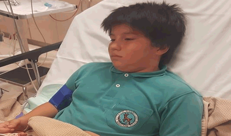 محمد پانزده ساله به دلیل بیماری قلبی بستری شده است.