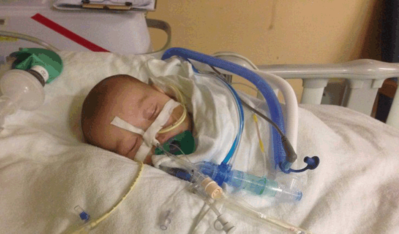 نوزاد تازه&zwnj;متولد به دلیل&nbsp;دیسترس تنفسی بستری شده است.