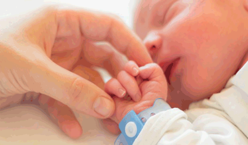 نوزاد تازه&zwnj;متولد به دلیل&nbsp;عفونت خون بستری شده است.
