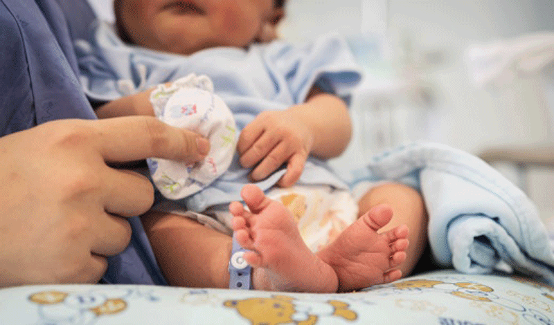 نوزاد&nbsp;تازه&zwnj;متولد به دلیل&nbsp;دیسترس تنفسی بستری شده است.