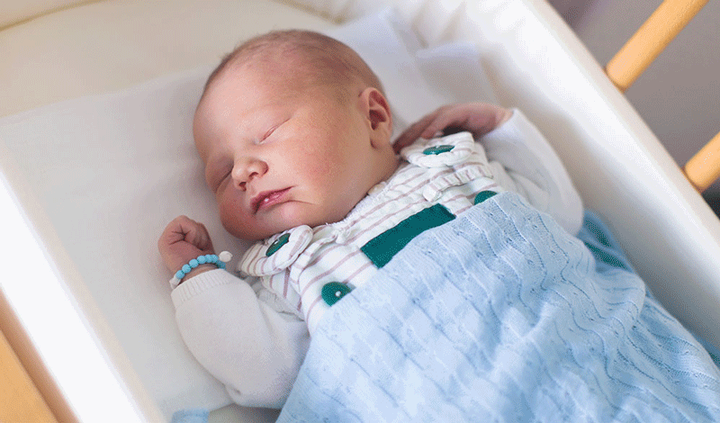 نوزاد تازه متولد&nbsp;به دلیل&nbsp;عفونت ریه بستری شده است.
