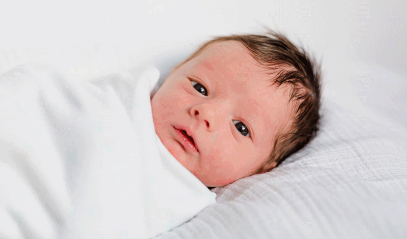 نوزاد تازه متولد&nbsp;به دلیل نارس بودن بستری شده است.