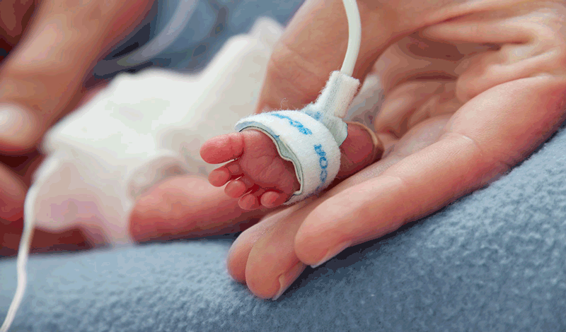 نوزاد&nbsp;تازه&zwnj;&zwnj;متولد&nbsp;به دلیل&nbsp;مشکل تنفسی بستری شده است.