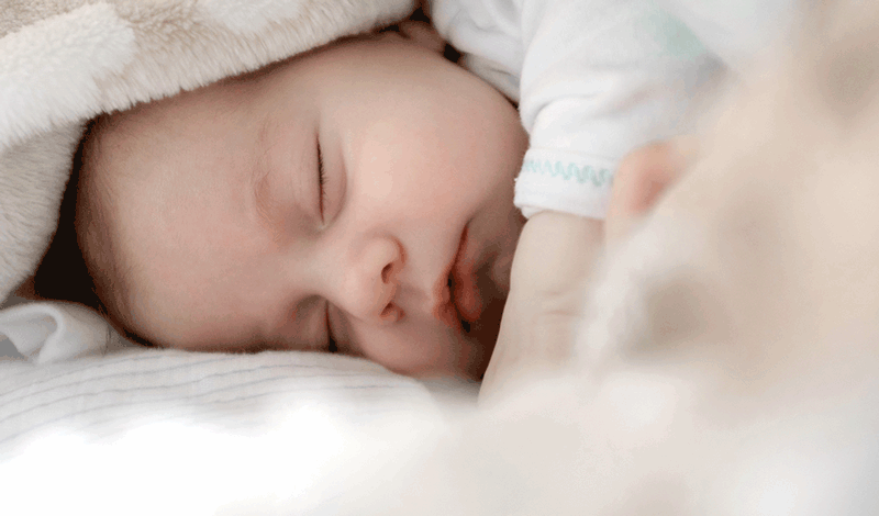 نوزاد تازه&zwnj;متولد&nbsp;به دلیل تشنج بستری شده است.