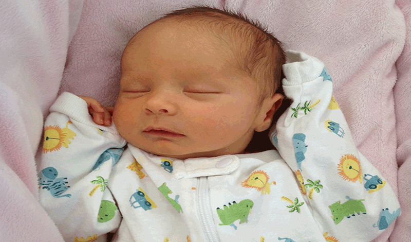 نوزاد تازه&zwnj;متولد&nbsp;به دلیل&nbsp;عفونت ریه بستری شده است.
&nbsp;