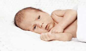 نوزاد تازه&zwnj;متولد&nbsp;به دلیل&nbsp;زردی بستری شده است.
