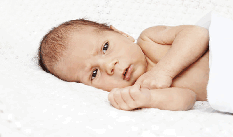 

نوزاد تازه&zwnj;متولد&nbsp;به دلیل&nbsp;دیسترس تنفسی بستری شده است.

