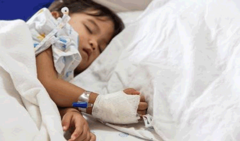 آتریسا پنج&zwnj;ساله&nbsp;به دلیل آپاندیس بستری شده است.