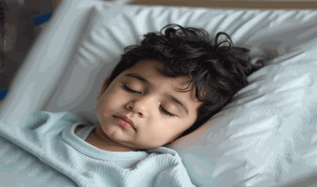 ساسان(32)هشت&zwnj;ساله به دلیل نقص ایمنی بستری شده است.